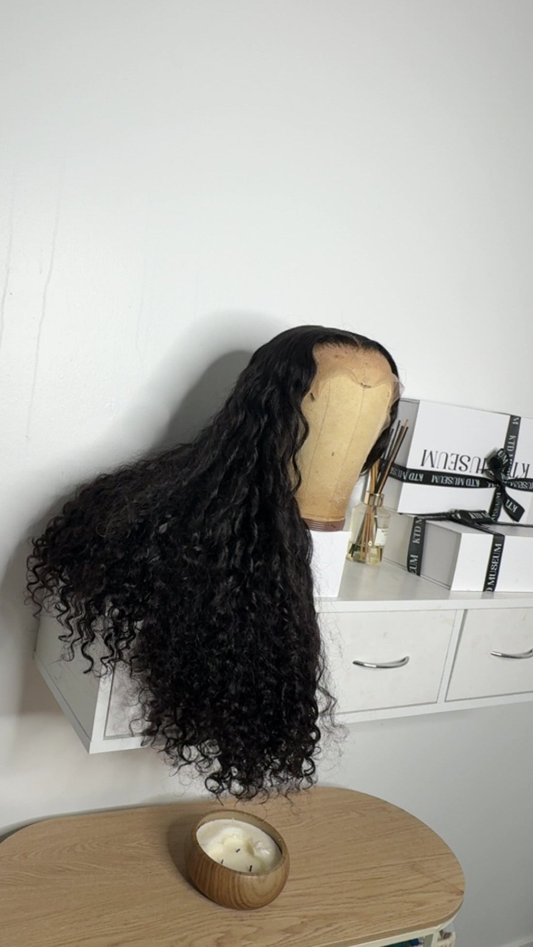 WIG | 13x4